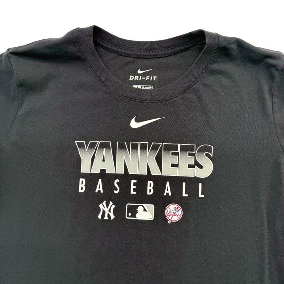 Nike New York Yankees MLB Graphic T-Shirt Black Dri-Fit Casual Fanwear Womens L - Picture 2 of 9
